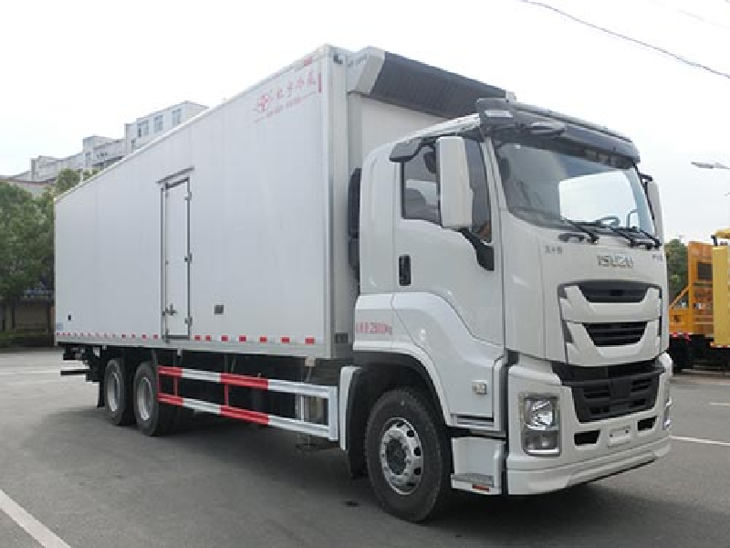 全新款五十鈴后雙橋冷藏車